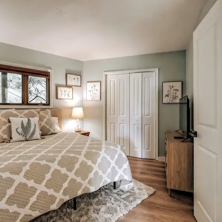 GUEST FAVORITE! Mountain Views, Golf, Hiking, Pickleball, FAMILY & PET Friendly