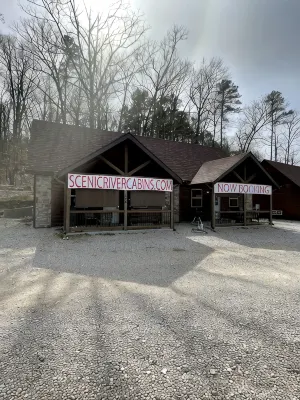 Hillside Hideaway East just 1/2 mile from Current River! - Chalets