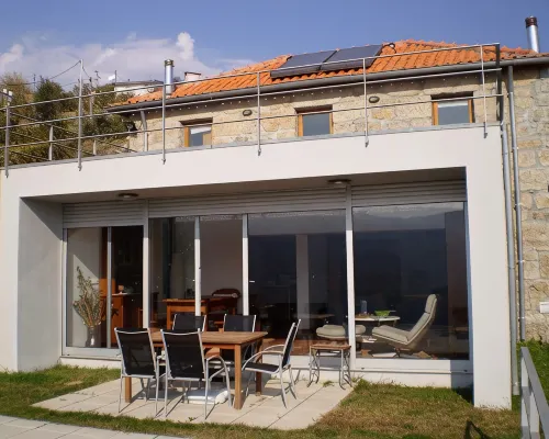 House in organic farm with private pool and stunning views of the Douro River Hotels in Baiao