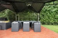 Experience Massapequa charm near Roosevelt Field Mall, 15 Mins to Jones Beach - Wifi