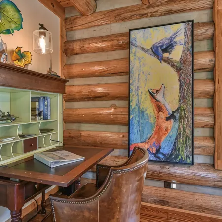 Classic Log Cabin 15 minutes to downtown Asheville-fire pit, pond, fireplace