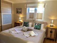 Exclusive apartment with garden and fireplace near the beach