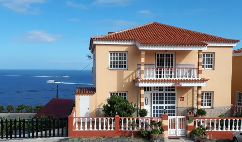 Casa Junonia, with terrace Bajo A - Apartments