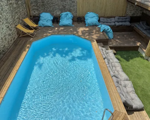 T2 Bord du Canal du Midi Piscine Hotels in Homps