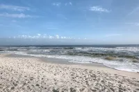 Gorgeous, updated oceanfront Condo with pool - Perdido Key Beach