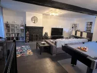 LE CLOS lock door Hotels in Сансерр
