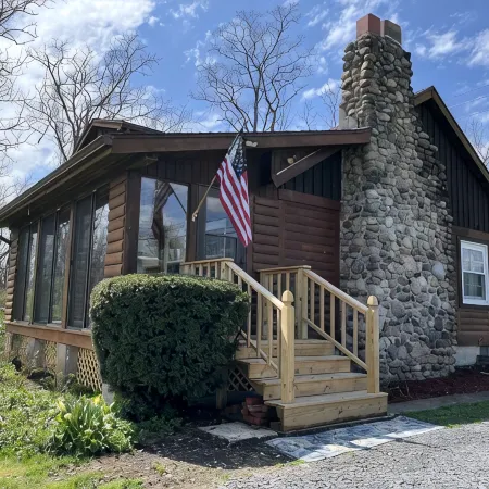Log Home Leisure