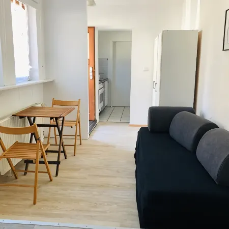 Fisherman's Lodge: 1 room (living/bedroom) - bathroom - kitchen - 30 min to Frankfurt