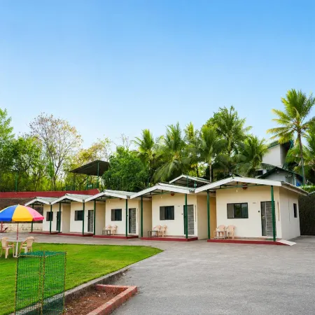 ShriKanchan Hotels & Resorts - Tents & Premium Rooms near Dapoli