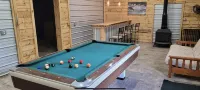 Pine Acres Getaway, 10 acres of fun and relaxation. - Homestays