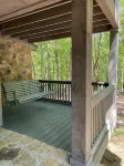 New to VRBO! Spacious Home with Multiple Porches and Private Dock - 4성급