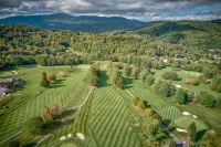 4BR/4Bath Townhome w/AC, Walk to Ski, Golf, Tennis, Hiking and More! - 3 星級