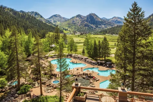Everline Resort and Spa Forest View - 4-Star