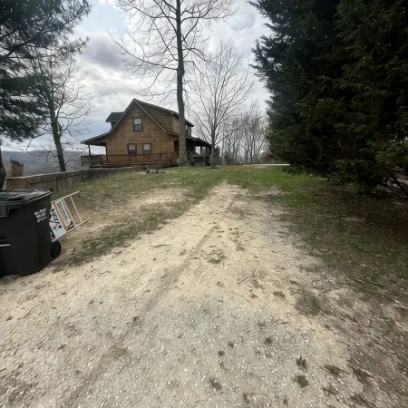 Lazy Bear Cottage-No Cleaning Fees & direct access to Brimstone
