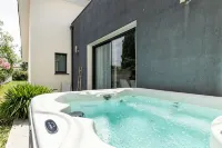Villa des Rives du Tarn Avec Jacuzzi - Villas