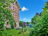 Living with a view in the Villa des Artistes