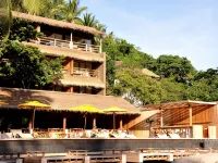 بيتش كلوب باي هاد تين Hotels near جزيرة شارك