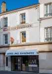 Hôtel des Pyrénées - breakfast