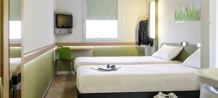 Hotel Ibis Budget Laval Отели в г. Майенн