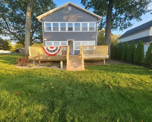 Enjoy a freshly remodeled cottage with a large beach and plenty of parking. Ξενοδοχεία στην πόλη Barry County