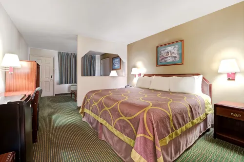 Super 8 by Wyndham Richardson Dallas