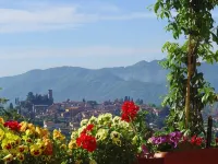 Prestigious Self Catering Holiday Villa For Rent in Barga, Lucca, Firenze,