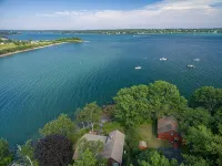 海灣景觀。海灣畔濱水原木小屋。可攜帶寵物。 - 小木屋