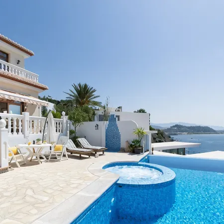 Villa Casa Tomise with private swimming pool and fantastic views