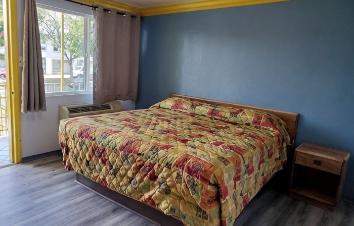 Rose Motel
