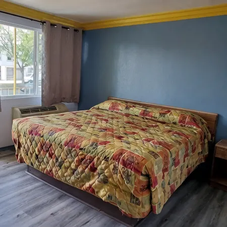 Rose Motel