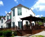 Jecheon Geumsusan Pension - เพนชั่น