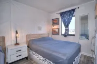 Anchor on 23rd Bayside Condo - Apartments