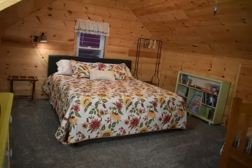 Sebec Lakefront Cottage, Swim/Boat/BBQ from deck - Homestays