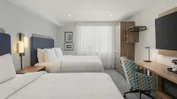 Hampton Inn by Hilton Montreal East Anjou - New