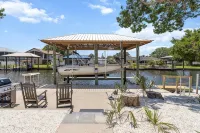 Large Game Room • Kayaks • No Steps • Waterfront - Gym
