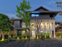 iSilver Hotel Hotels near Hai Ya