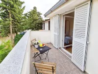 Holiday House Dora Hotels in Punat