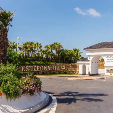 Estepona Holiday Hills