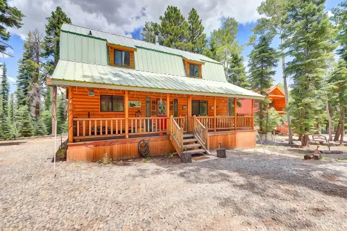 Family Mountain Retreat  Sleeps 11 Views, Atv Trails & Near Bryce Canyon