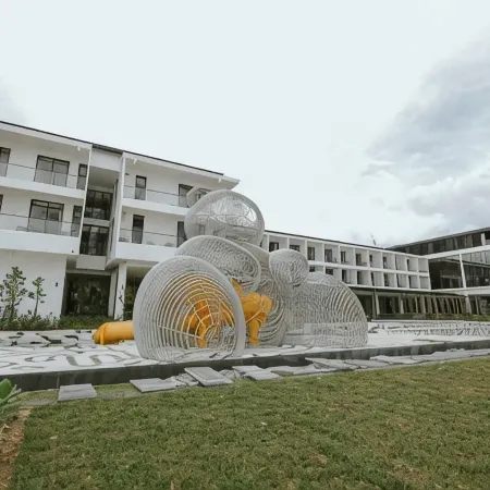 Roxy Beach Resort