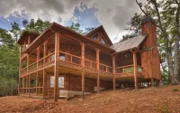 Luxury cabin! Designer decorated.  Incredible views! Amazing sunrise! Secluded! - Gym
