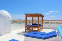 Privilege Bay- Villa Delhi-sea view and natural park view. Beach front location.