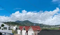 Puncak Dieng Homestay - Bungalows