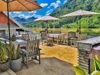 Dokchampa River View Villa Hotels in Nong Khiaw