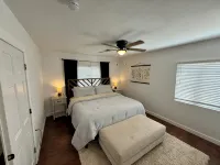Spacious 4-bedroom, pet friendly, outdoor games, fire pit in charming Fruita Hotels in Fruita