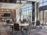 蒙特利爾機場-聖勞倫斯洲際Staybridge Suites飯店 纳穆尔附近的飯店