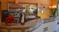 โรงแรมอัลเกโร วากานเซ - ที่มีบาร์