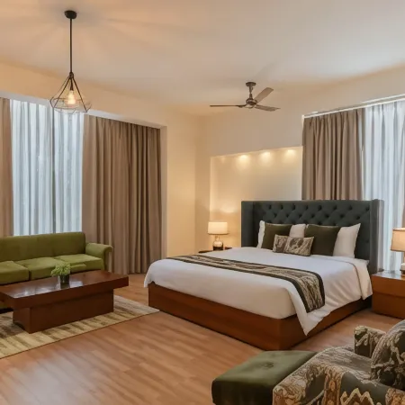 Ahuja Residency Sage Отели рядом с достопримечательностью «Рынок района Сафдарджанг»