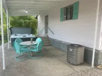 Fabulous 50's & Hot Tub - Wifi