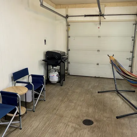 2 E-Bikes & Kayaks included & No Cleaning Fees!!